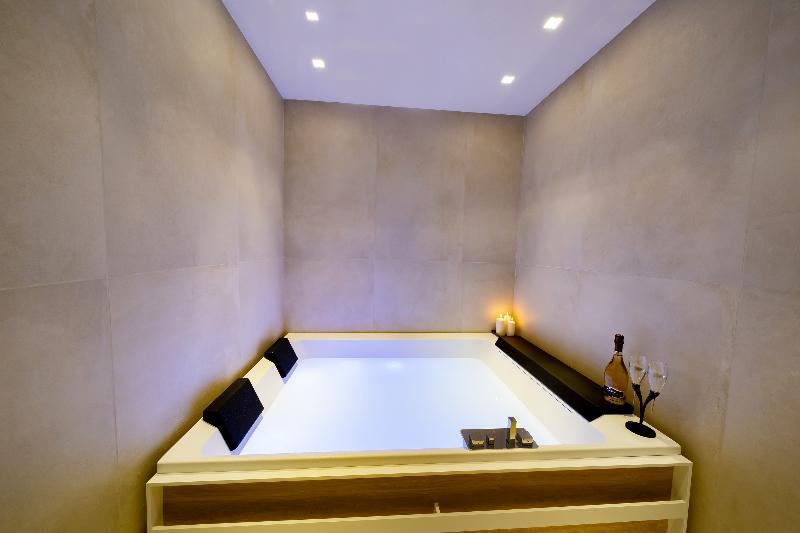 Elite Accommodations & Hydromassage Pool Reggio di Calabria Eksteriør bilde